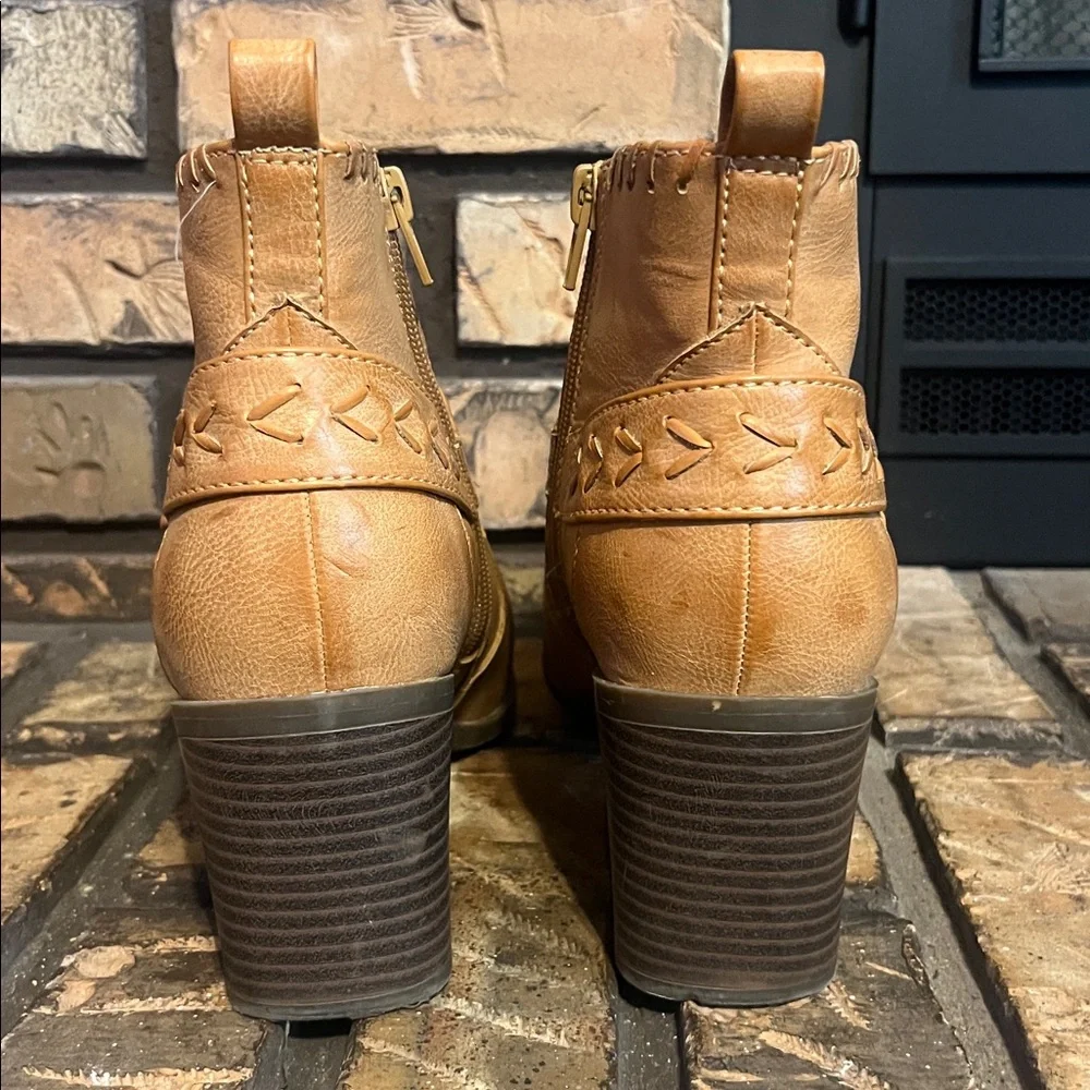 FRYE AND CO.‎ Tan Womens Palma Stacked Heel Booties 8.5